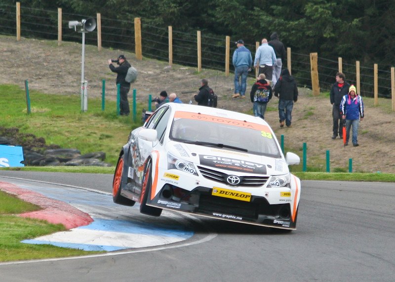 BTCC_races_Knockhill_August_26th_2012 (10).jpg
